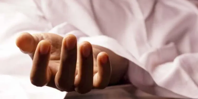 Two Indian workers died in Saudi and Kuwait, dead body did not return even after 40 days