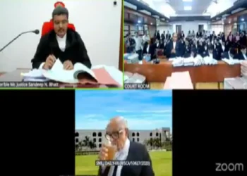 Video of Advocate Sips Beer during Court Proceeding: Senior advocate seen drinking beer during the Gujarat High Court proceedings! Drinking beer