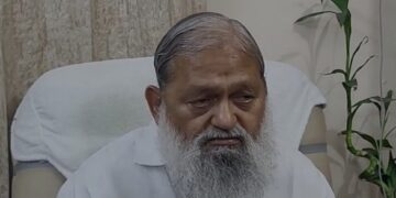 Vij's attack on language dispute: Will Thackeray brothers impose ban on reading Geeta-Kuran