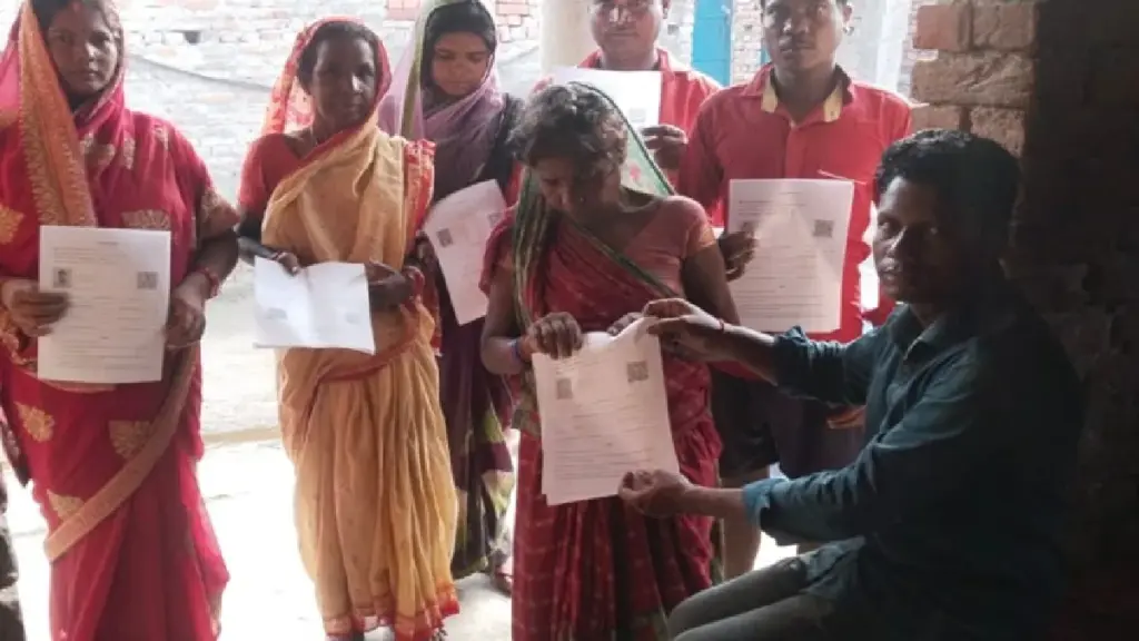 Voter enumeration in bihar: Special intensive revision of voters is conducting fast voters in Bihar, the last date is the last date but on Thursday, on the hearing in the Supreme Court, Daromdar, Election Commission Special in Depth Enumeration of Bihar Voters Hings on the Hearing in the Supreme Court