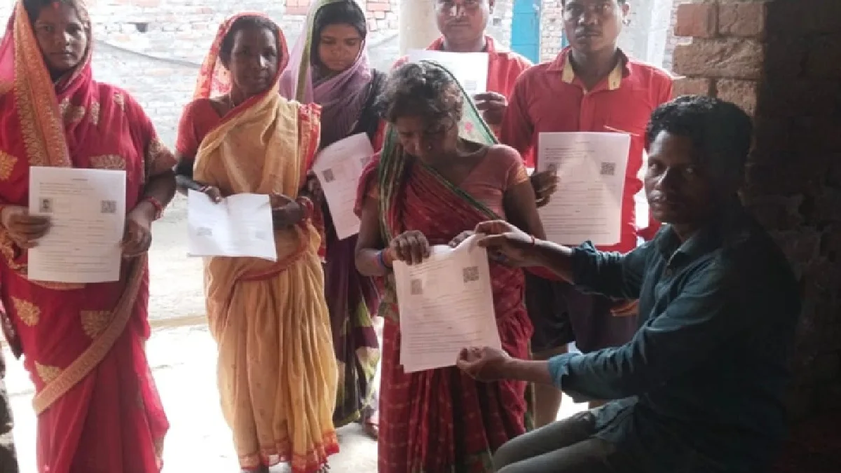 Voter enumeration in bihar: Special intensive revision of voters is conducting fast voters in Bihar, the last date is the last date but on Thursday, on the hearing in the Supreme Court, Daromdar, Election Commission Special in Depth Enumeration of Bihar Voters Hings on the Hearing in the Supreme Court