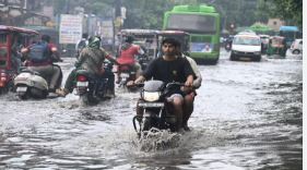 Heavy rains in the capital Delhi-NCR, waterlogging in many parts of the city
