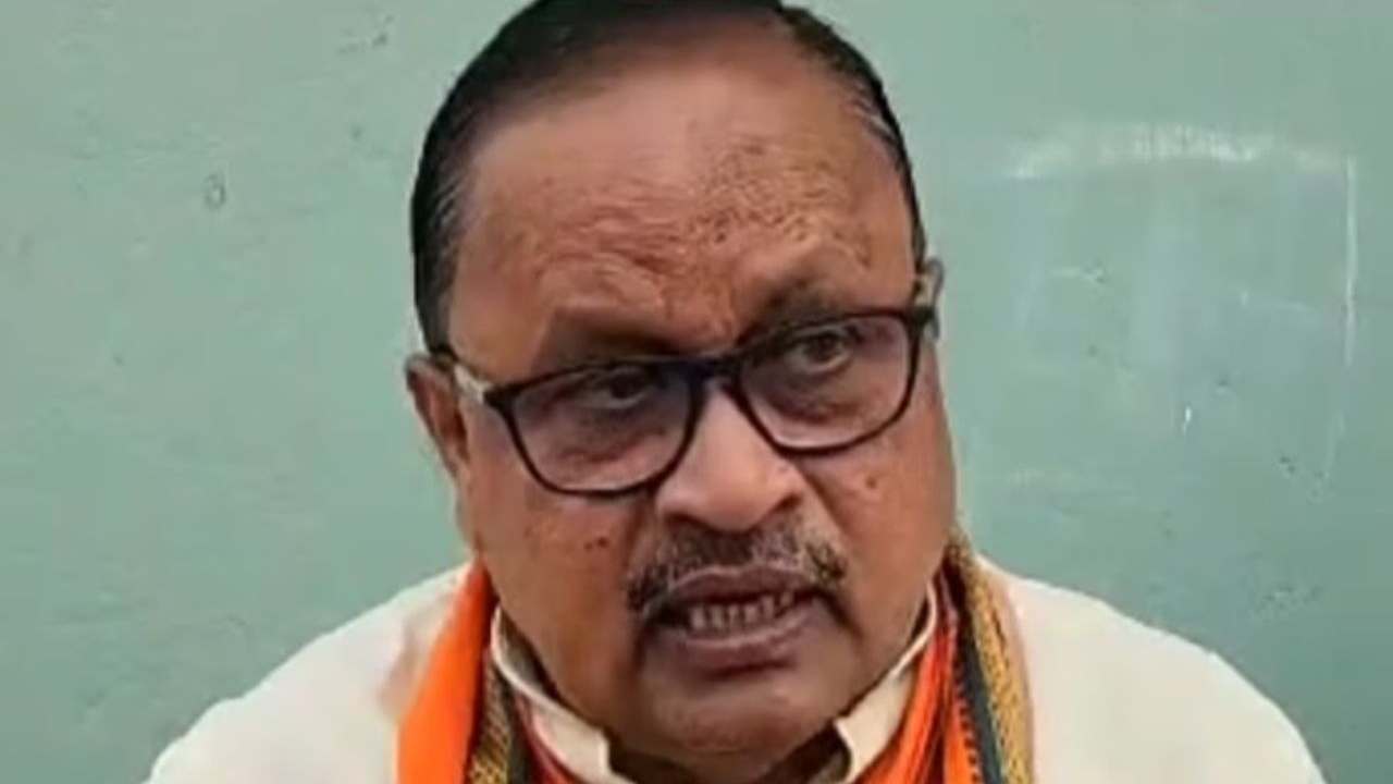 JDU Internal Conflict | Ajay Mandal vs Gopal Mandal Sparks Political Storm in Bihar | 'Mahabharata' in JDU! MLA and MP raised, there was an outcry in the party. News Track in Hindi