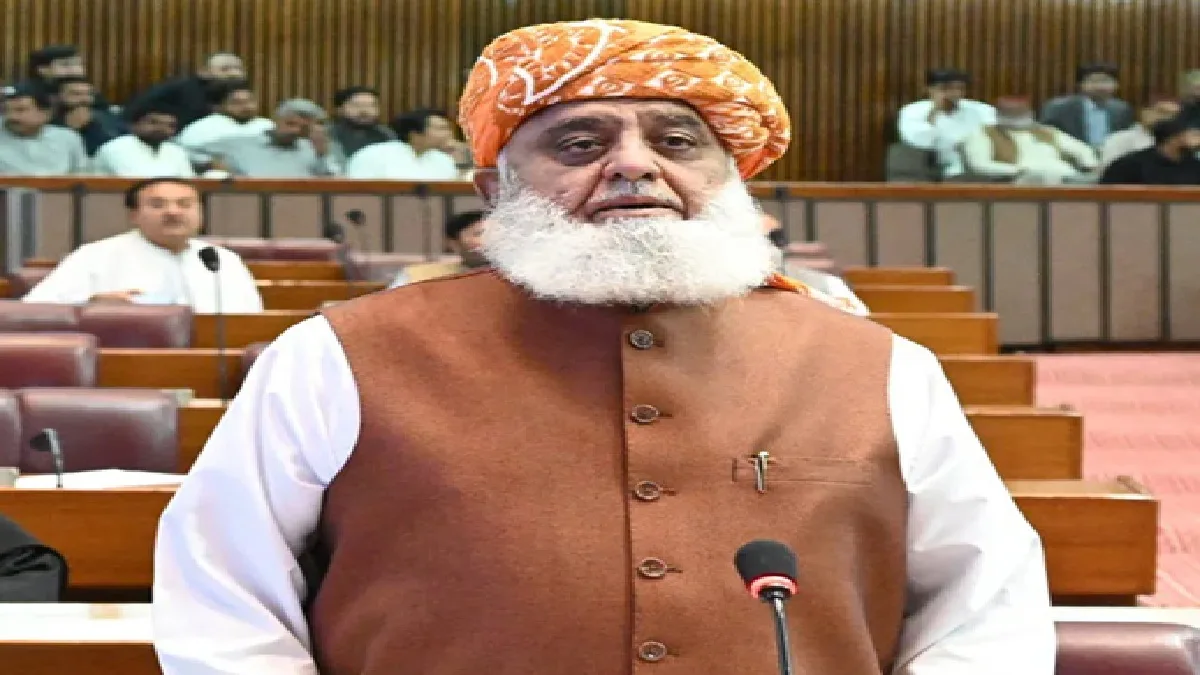 Maulana Fazal-U-Rehman on Pakistan Army: How is the terrorist of Pakistan, MP Maulana Fazlurrahman opened the poll, watch video, Maulana fazal ur rehman alleged that Pakistan Army Labels Common PEPLES Common PEPLES Waziristan see viral video