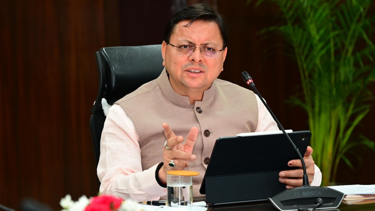 No Negligence in Development CM Dhami Directs Officials Calls for Constant Dialogue Between Mlas and Authorities | Negligence will not be done in development, CM Dhami instructed the officers, said-Continuous dialogue should be done in the officials. News Track in Hindi
