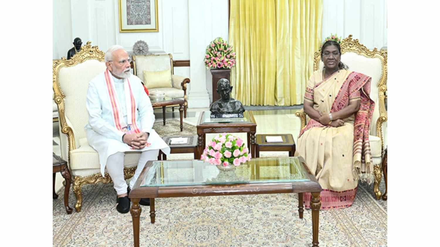 PM Modi met President Draupadi Murmu in Delhi