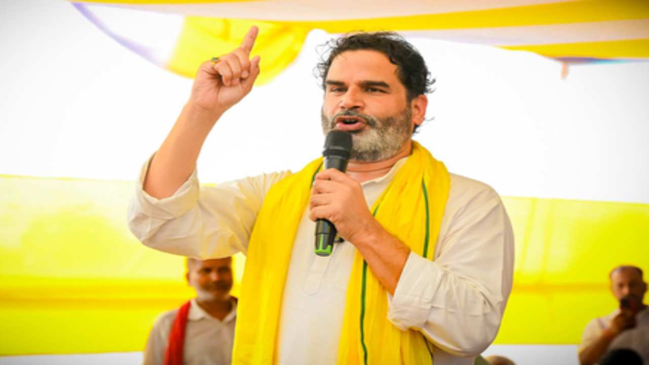 Prashant Kishor Targets BJP Leaders with Explosive Flat, Bribery & Ambulance Scam Expos | Bihar Politics Scandal: BJP veteran, flat-ghus and ambulance scam on the target of Prashant Kishore. News Track in Hindi