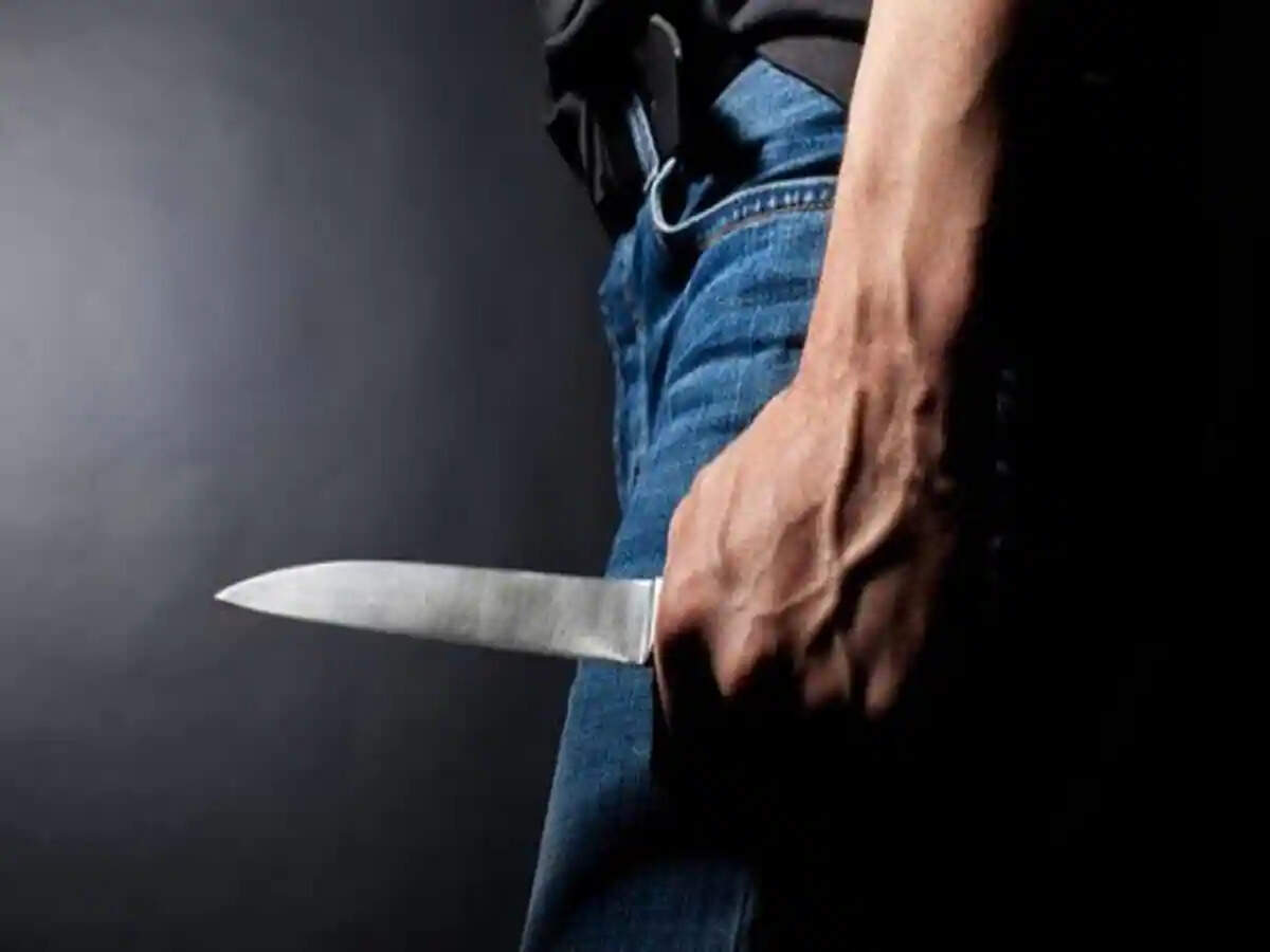 Unknown boys attacked minor with knife, accused escaped so far