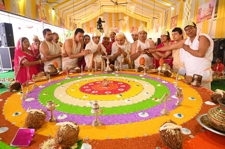 Vatsalya Purnima: Religion, Dharmatma and the message of protecting temples, symbol of Rakhi defense - Acharya Vardhman Sagar ji