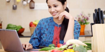 Why can't housewives become successful entrepreneurs even after want