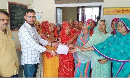 Women took out procession for drinking water, demonstrations raised slogans, memorandum submitted
