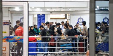 अगस्त में घरेलू हवाई यात्री यातायात में हुई 0.3 प्रतिशत की वृद्धि, आउटलुक स्थिर : रिपोर्ट