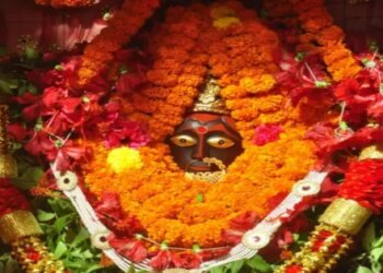 Navratri 2025 Before Navratri, mother Sheetla Chowkia Dham, decorated like a bride, know how much fraud will open
