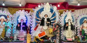 From house to house Viraji Mata ... The influx of devotees in temples, strong security arrangements were made for security on the first day of Navratri