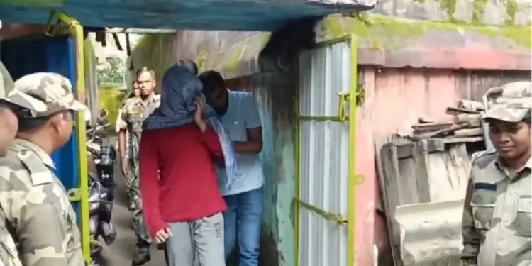 2 Suspected Isis Terrorists Arrested: Two suspected ISIS terrorists arrested from Delhi and Ranchi, raids more than 12 places across the country, two suspended ises terrrorists arrested from delhi and ranchi, raids conducted at more than 12 Places COLCES COLCES COLCES CONCES Country