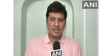Aam Aadmi Party leader Saurabh Bhardwaj hit back at BJP, "Our activists and Arvind Kejriwal are helping Punjab flood victims