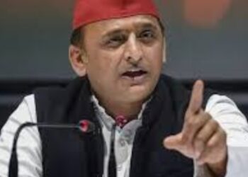 Akhilesh Yadav Attacks BJP: Claims Injustice, Alleges Suppression of Poor in UP | Akhilesh Yadav Attacks BJP: Conviction in the government means only threats, Akhilesh Yadav's attack on BJP | News Track in Hindi