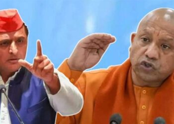 Akhilesh Yadav, who was caught in the affair of accusing CM Yogi, was working in 6 districts, what is the new political controversy in the video?