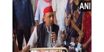 Akhilesh Yadav's response to American tariff, said "Can't spoil relations with America"