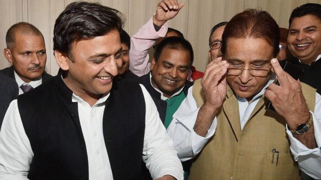 Akhileshs Move to Meet Azam Khan Signals A Challenge to Mayawati Ahead of Her Rally | Akhilesh's big step before Mayawati's rally, SP chief will go to Rampur to meet Azam Khan. News Track in Hindi