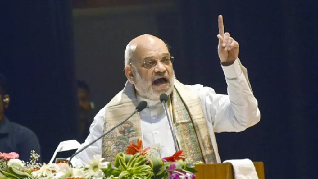 Amit Shah Targeted Rahul Gandhi and Tejashwi Yadav: Amit Shah targeted Rahul Gandhi and Tejashwi Yadav, told Voter Adhikar Yatra, 'Intruder Bachao Yatra', Amit Shah Targeted Rahul Gandhi and Tejashwi Yadav, VOTER RIGHTS YATRA CALER CALER CALER CALER CALERATER