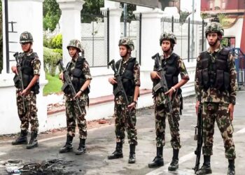 Army extended curfew in many districts of Nepal, firing on prisoners fleeing from jail, 12 injured