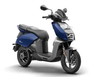 Bajaj Electric Chetak Launch: Bajaj Auto tightened the waist to beat the electric Honda Activa, the new chetak will create a boom in the market