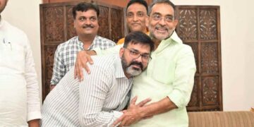 Bihar BJPâ € ™ S Operation Shahabad: Pawan Singh & Upenndra Alliance Boosts NDA | BJP's big stake in Bihar, 'Operation Shahabad', active with Pawan-Upendra's election jugalbandi, will now be waved NDA? , News Track in Hindi
