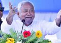 Bihar Government Increases Allowances for Vikas Mitras and Education Workers, â‚25,000 Tablet Aid | Before Bihar Election, Nitish's masterstroke, huge increase in the allowances of 'Vikas Mitras', will get separately for tablets 25,000. News Track in Hindi