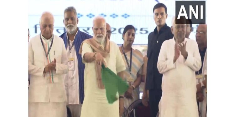 Bihar: Prime Minister Modi unveiled projects worth more than Rs 36,000 crore in Purnia