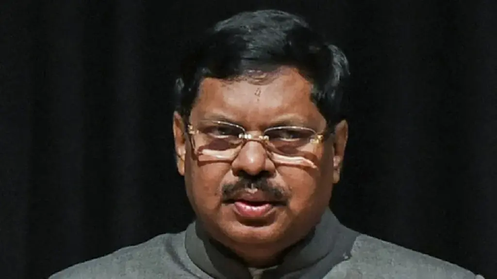 CJI BR Gavai on Lord Vishnu: CJI BR Gavai took the name of Lord Vishnu, people furious on social media, lawyer sent a letter demanding to withdraw the word, CJI Br Gavai Comment Invoking Lord Vishnu Name Angels Social Media users