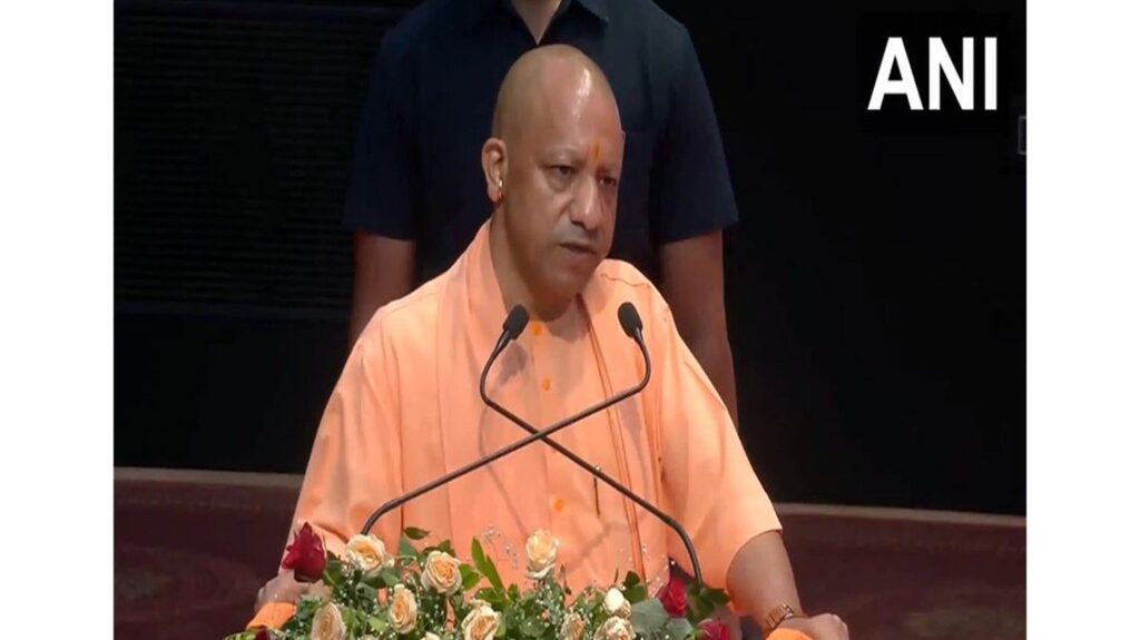 CM Yogi Adityanath's big statement about Hindu population, said "Hindu population has come down to 30 crore due to invaders"
