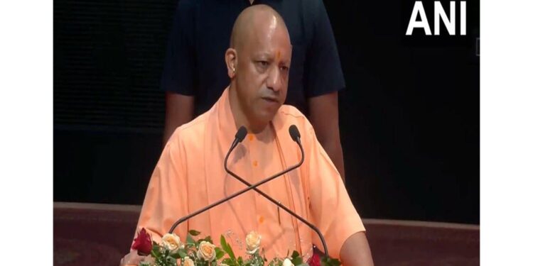 CM Yogi Adityanath's big statement about Hindu population, said "Hindu population has come down to 30 crore due to invaders"