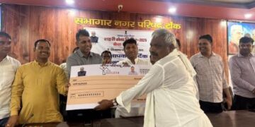 Checks of first installment of Pradhan Mantri Awas Yojana distributed in city council camp
