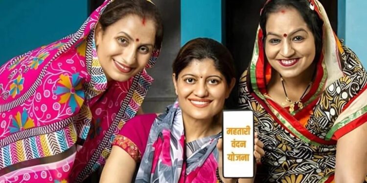 Chhattisgarh Rajyotsav 2025 | Mahatari Vandan Yojana Portal to Reopen | Women to get â¹,000 Benefit | Very good news for women of Chhattisgarh! Mahtari Vandan Yojana will open again, profit of ₹ 1000 every month. News Track in Hindi
