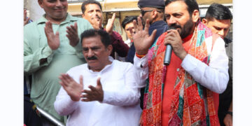 Chief Minister Naib Singh Saini inaugurated the procurement of paddy from Ladwa Grain Market