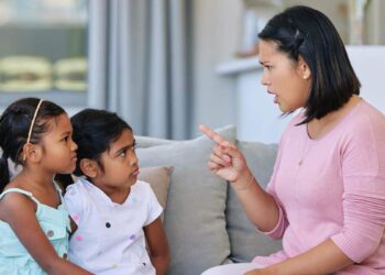 Children do drama to cry to get their point, then parents must hear this advice of experts, such a bad habit will be far away