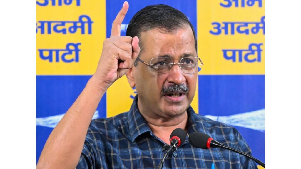 Delhi: Aam Aadmi Party convenor Arvind Kejriwal criticized Delhi government for repeatedly threatening to bomb schools