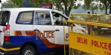 Delhi: Threatened to blow up three Max hospitals, security teams are running a search operation