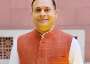 'Describing Nepal's chaos as a vibrant democracy', Amit Malviya raised questions on former CEC SY Qureshi
