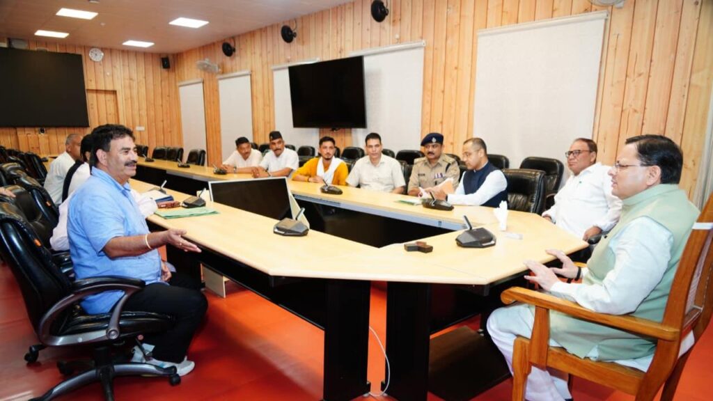 Dhami Govt Assures Teachers: High-Level Meeting on Demands Within A Week | Uttarakhand News: Dhami government promises to teachers, solutions to solve problems will be held in a week. News Track in Hindi