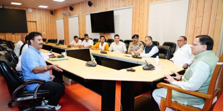 Dhami Govt Assures Teachers: High-Level Meeting on Demands Within A Week | Uttarakhand News: Dhami government promises to teachers, solutions to solve problems will be held in a week. News Track in Hindi