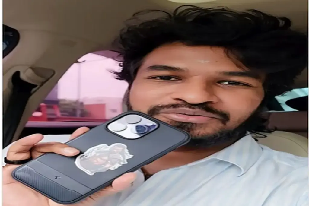 Dubai Police sets an example of honesty, the world's safest country, Tamil Nadu's YouTubber lost phone in Dubai secured in India