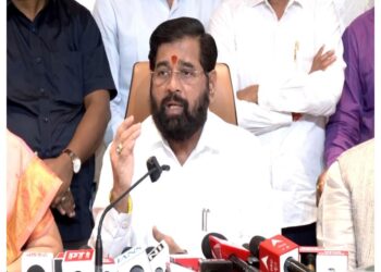 Eknath Shinde assured help to farmers of flood affected areas, said "about 60 lakh hectares of land lost crop loss"