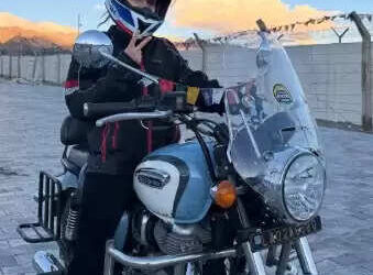 Fatima Sana Sheikh riding bikes in the mountains, shared exciting experience