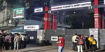 Five Workers Killed, Several Seriously injured as Steel Plant Building Collapses in Chhattisgarh | Five laborers died due to fall of steel plant building in Chhattisgarh, many seriously injured. News Track in Hindi