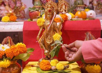 धन, संतान और सुख-शांति की प्राप्ति के लिए हर ब्रहस्पतिवार सुने भगवान विष्णु की ये पौराणिक कथा, वीडियो में जानिए इसके लाभ&nbsp;