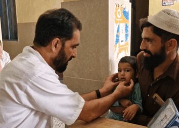 रियासी में निःशुल्क आयुष जागरूकता व स्वास्थ्य जांच शिविर, पारंपरिक चिकित्सा से लोगों को लाभ