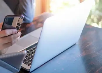GST on Mobile and Laptop: Despite the new GST rates, do not benefit on buying mobile phones and laptops, know what is the reason?