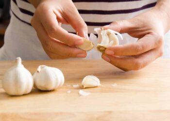 Garlic will be treated from diabetes to heart health, you will have to do this work every morning